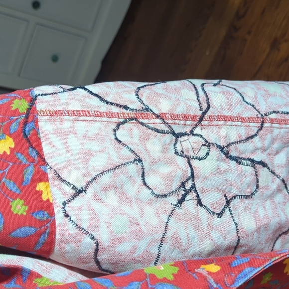 Vtg. Gotcha Covered Red Floral Jean Jacket Fabric Flower power Embroidered Back - Picture 7 of 9